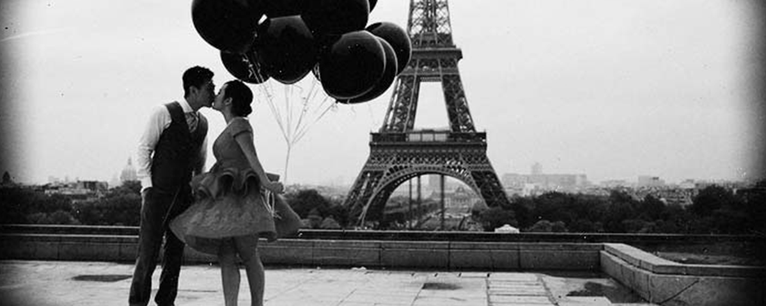 Kiss in Paris (Source: K-International)