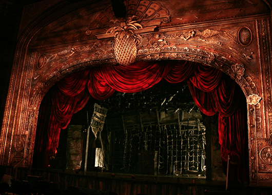 Set of "Peter and the Starcatcher" by Donyale Werle (Source: Donyale Werle)